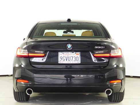 Used 2023 BMW 330i Sedan w/ Driving Assistance Package RWD image 8