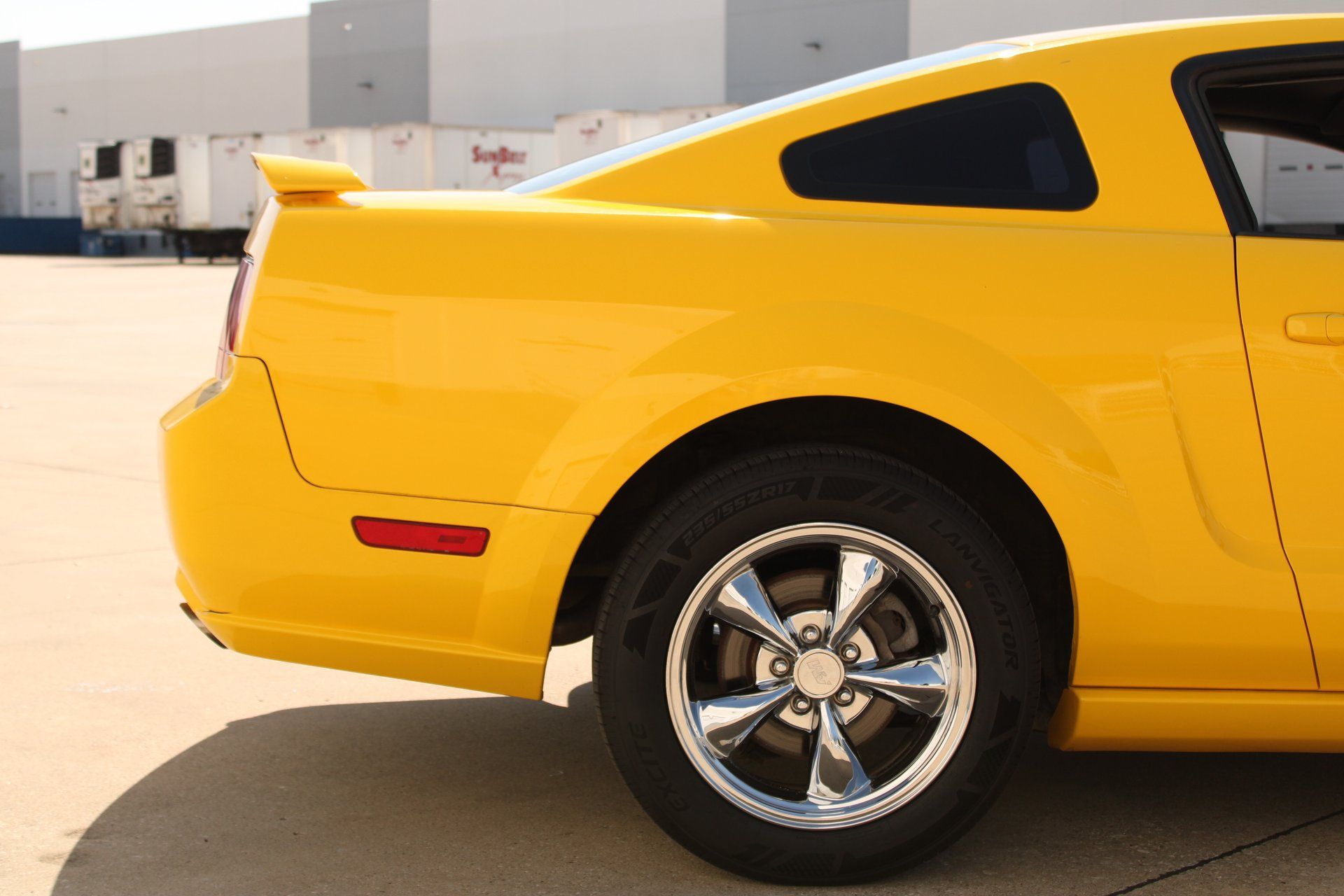 Used 2005 Ford Mustang GT RWD image 38