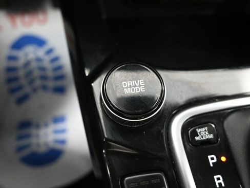 Certified 2024 Kia Seltos X-Line image 25