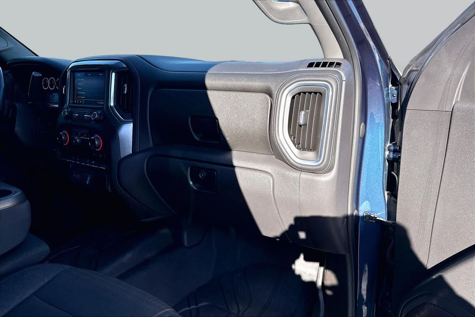 Used 2021 Chevrolet Silverado 1500 RST w/ Bed Protection Package RWD image 18