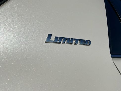 Used 2023 Toyota 4Runner Limited AWD/4WD image 23