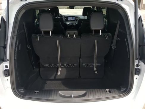 New 2026 Chrysler Voyager LX image 14