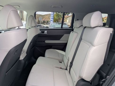 New 2026 Hyundai Santa Fe SE FWD image 27