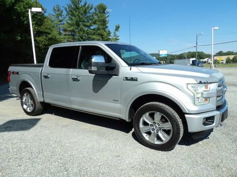 Used 2015 Ford F150 Platinum w/ Equipment Group 701A Luxury AWD/4WD image 7