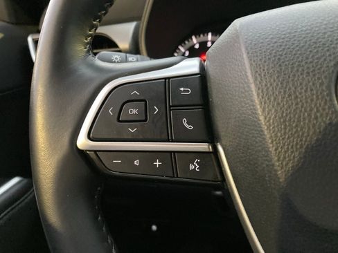 Used 2025 Toyota Highlander LE image 15