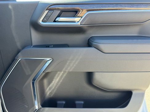 Used 2026 GMC Sierra 1500 Elevation image 22