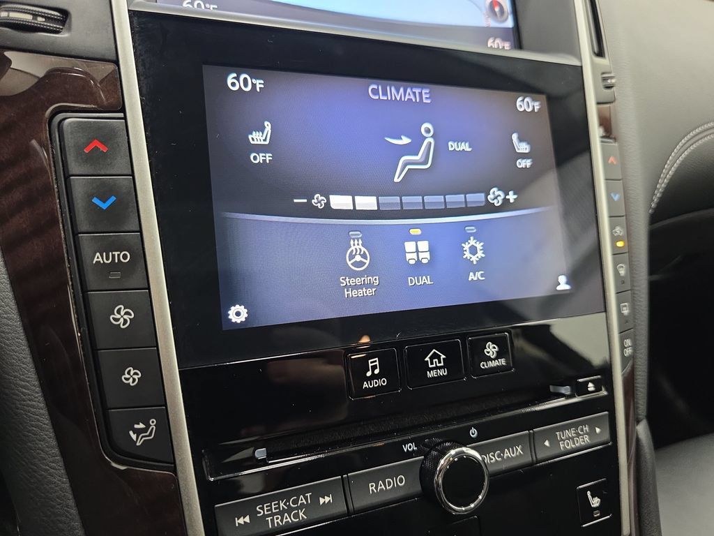 Used 2019 INFINITI Q50 Luxe w/ Essential Package (3.0T Luxe) AWD/4WD image 20
