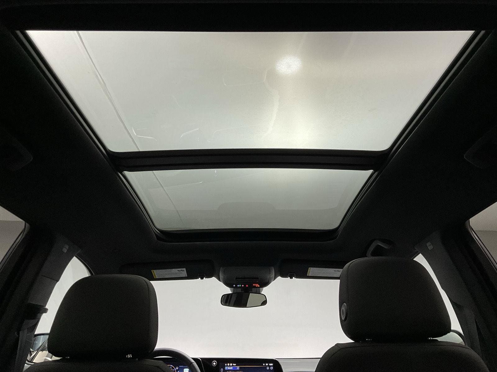 Certified 2025 Chevrolet Equinox LT w/ LPO, Floor Liner Package FWD image 26