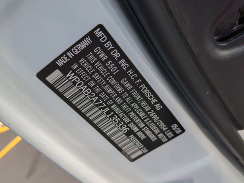 Used 2018 Porsche Panamera 4S w/ Premium Package Plus image 38