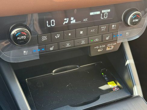 New 2026 Subaru Outback Touring AWD/4WD image 19