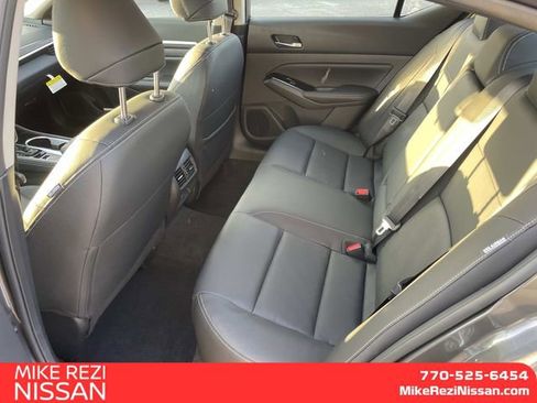 New 2025 Nissan Altima 2.5 SL image 7