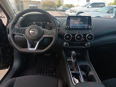 New 2025 Nissan Sentra SR w/ Midnight Edition image 23