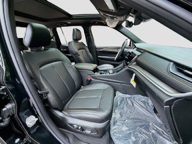 New 2026 Jeep Grand Cherokee Limited AWD/4WD image 26