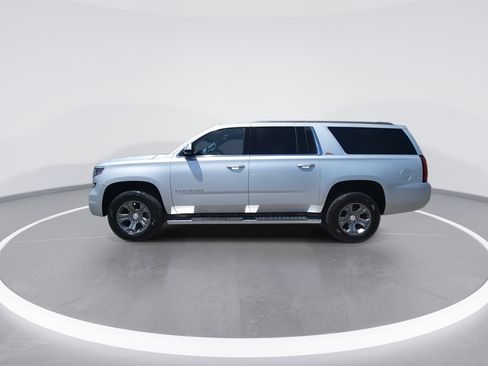 Used 2015 Chevrolet Suburban LT w/ Luxury Package AWD/4WD image 5
