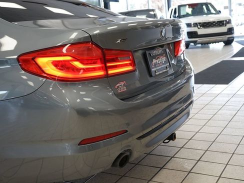 Used 2018 BMW 530i xDrive AWD/4WD image 16