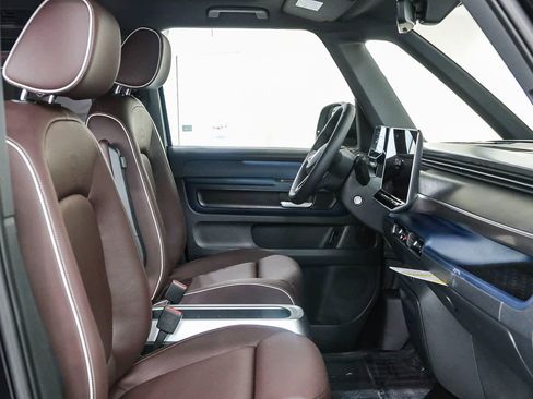 New 2025 Volkswagen ID. Buzz Pro S image 15