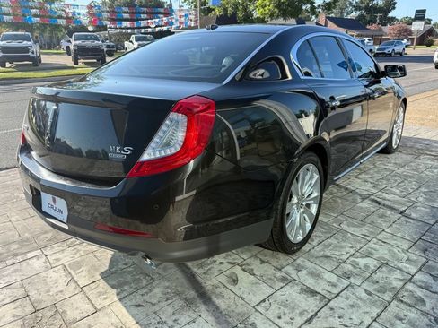 Used 2013 Lincoln MKS AWD image 3