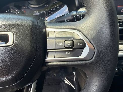 Used 2023 Jeep Compass Latitude AWD/4WD image 28