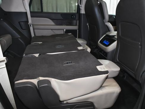 Used 2022 Lincoln Navigator L Reserve image 63