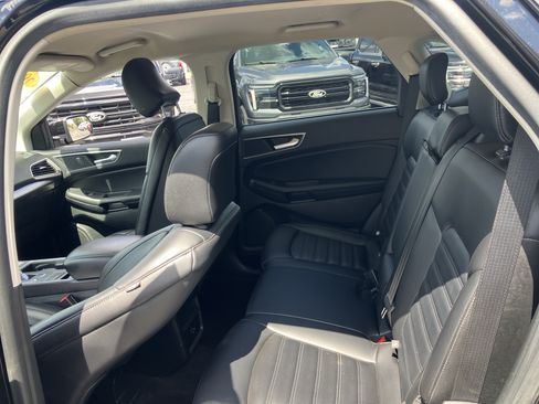 Used 2022 Ford Edge SEL AWD/4WD image 14