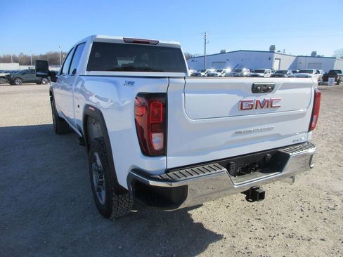 New 2026 GMC Sierra 2500 SLE w/ SLE Value Package; image 9