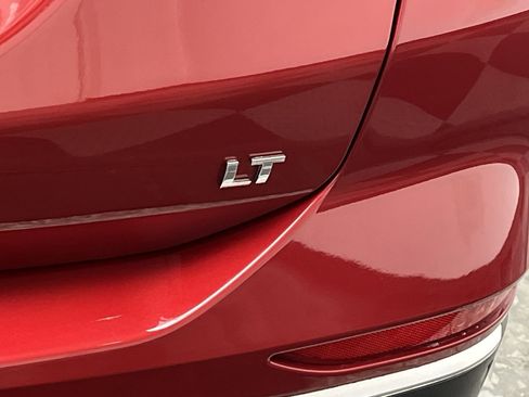 Used 2019 Chevrolet Equinox LT FWD image 30