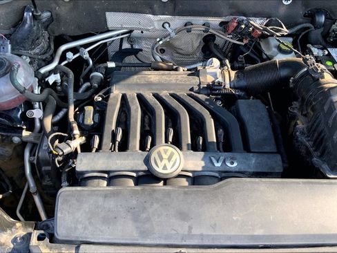 Used 2019 Volkswagen Atlas SEL R-Line AWD/4WD image 34