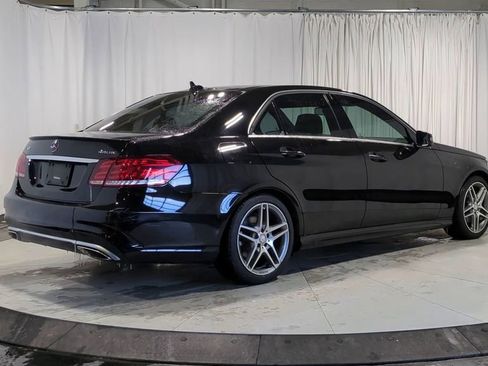 Used 2016 Mercedes-Benz E 400 4MATIC Sedan image 8