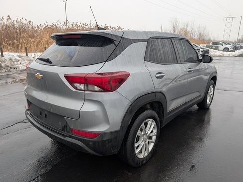 Used 2025 Chevrolet TrailBlazer LS w/ LS Convenience Package image 8