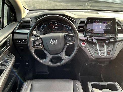 Used 2018 Honda Odyssey Touring image 5