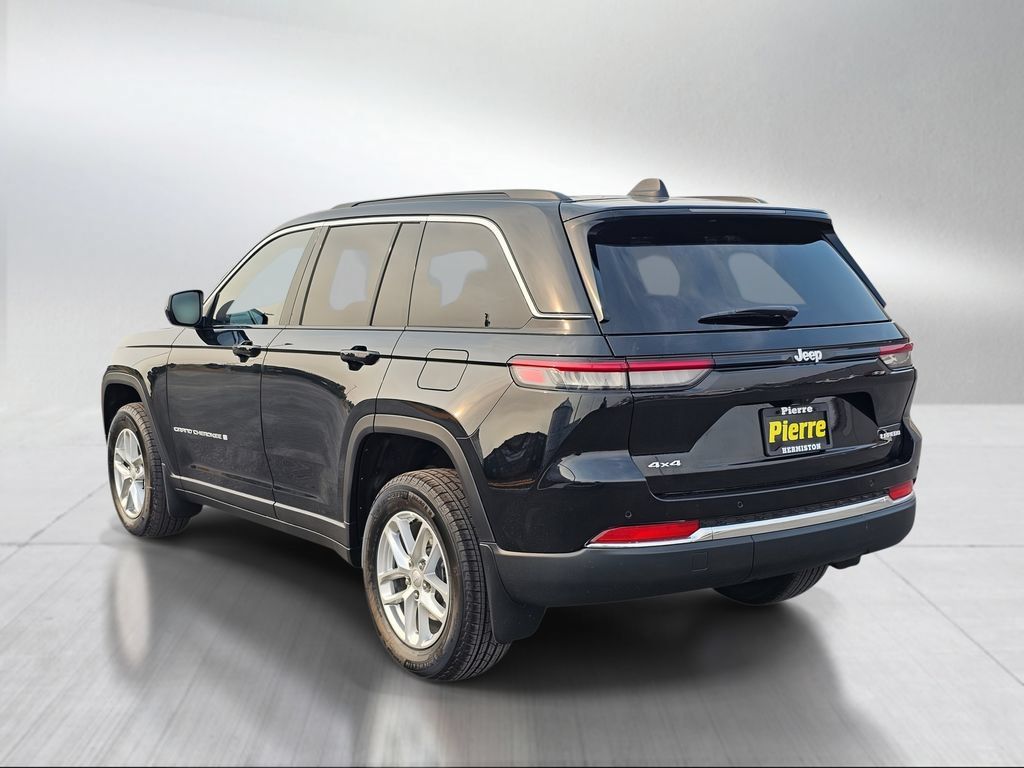 New 2025 Jeep Grand Cherokee Laredo X w/ Luxury Tech Group I AWD/4WD image 4