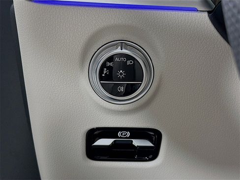 New 2026 Mercedes-Benz CLE 53 AMG 4MATIC Cabriolet image 10