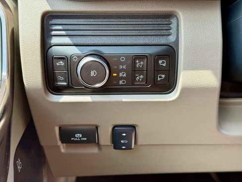 New 2026 Ford F250 Platinum w/ Platinum Plus Package AWD/4WD image 27