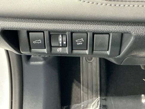 Used 2024 Subaru Outback Limited AWD/4WD image 38