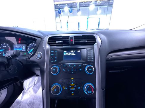 Used 2020 Ford Fusion S FWD image 23