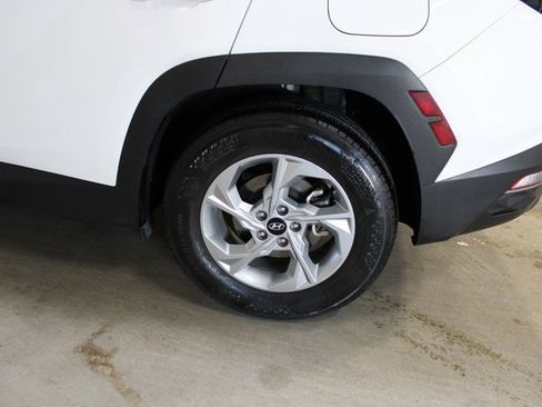 Used 2023 Hyundai Tucson SE image 9