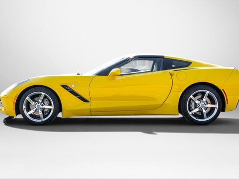 Used 2014 Chevrolet Corvette Stingray Coupe w/ 3LT Preferred Equipment Group RWD image 8