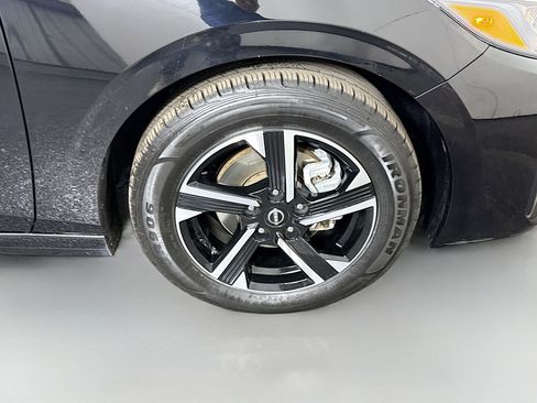 Used 2024 Nissan Sentra SV image 32