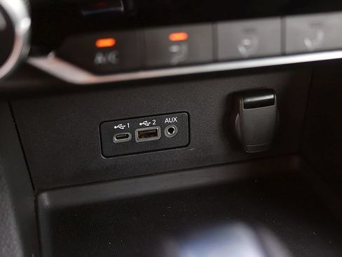 Used 2022 Nissan Sentra SV FWD image 20