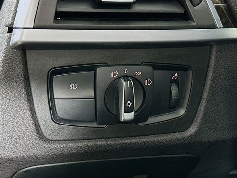 Used 2017 BMW 340i xDrive Sedan image 16