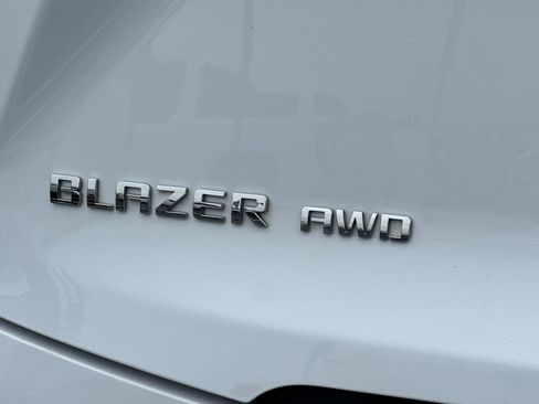 Used 2024 Chevrolet Blazer LT image 27