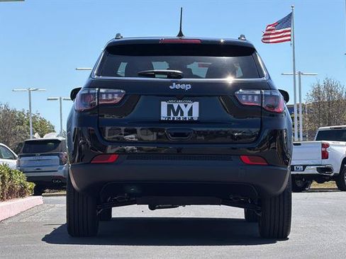 New 2026 Jeep Compass Latitude AWD/4WD image 4