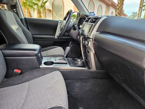 Used 2022 Toyota 4Runner SR5 image 16