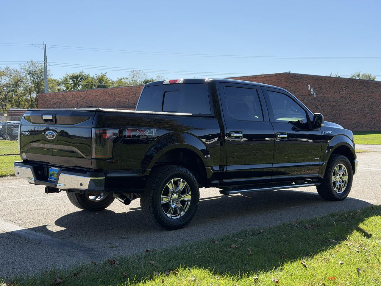 Used 2016 Ford F150 XLT w/ Equipment Group 302A Luxury AWD/4WD image 6