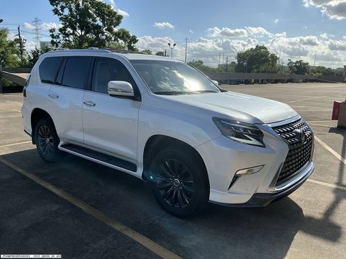 Used 2023 Lexus GX 460 Premium w/ Accessory Package image 6