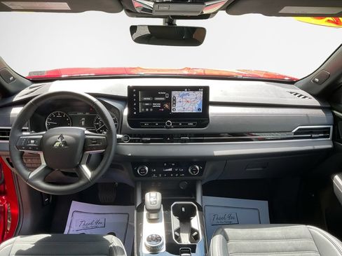 Used 2026 Mitsubishi Outlander LE AWD/4WD image 22