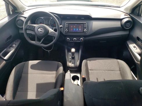 Used 2025 Nissan Kicks Play S FWD image 7