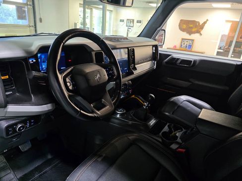Used 2023 Ford Bronco Badlands AWD/4WD image 16