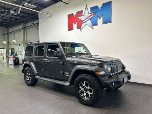 Used 2018 Jeep Wrangler Unlimited Sport S AWD/4WD image 2