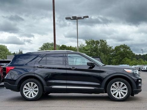 Used 2023 Ford Explorer Limited w/ Hybrid Equipment Group 310A AWD/4WD image 38
